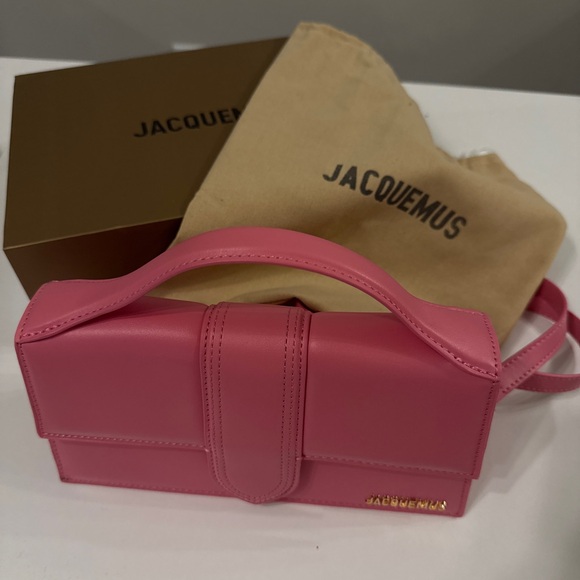 Jacquemus hot pink leather crossbody with gold logo hardware - Picture 4 of 5